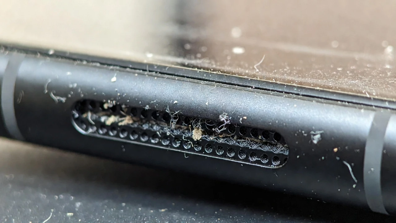 Тихий звук в динамике смартфона: как отличить засорение от поломки и что делать 1